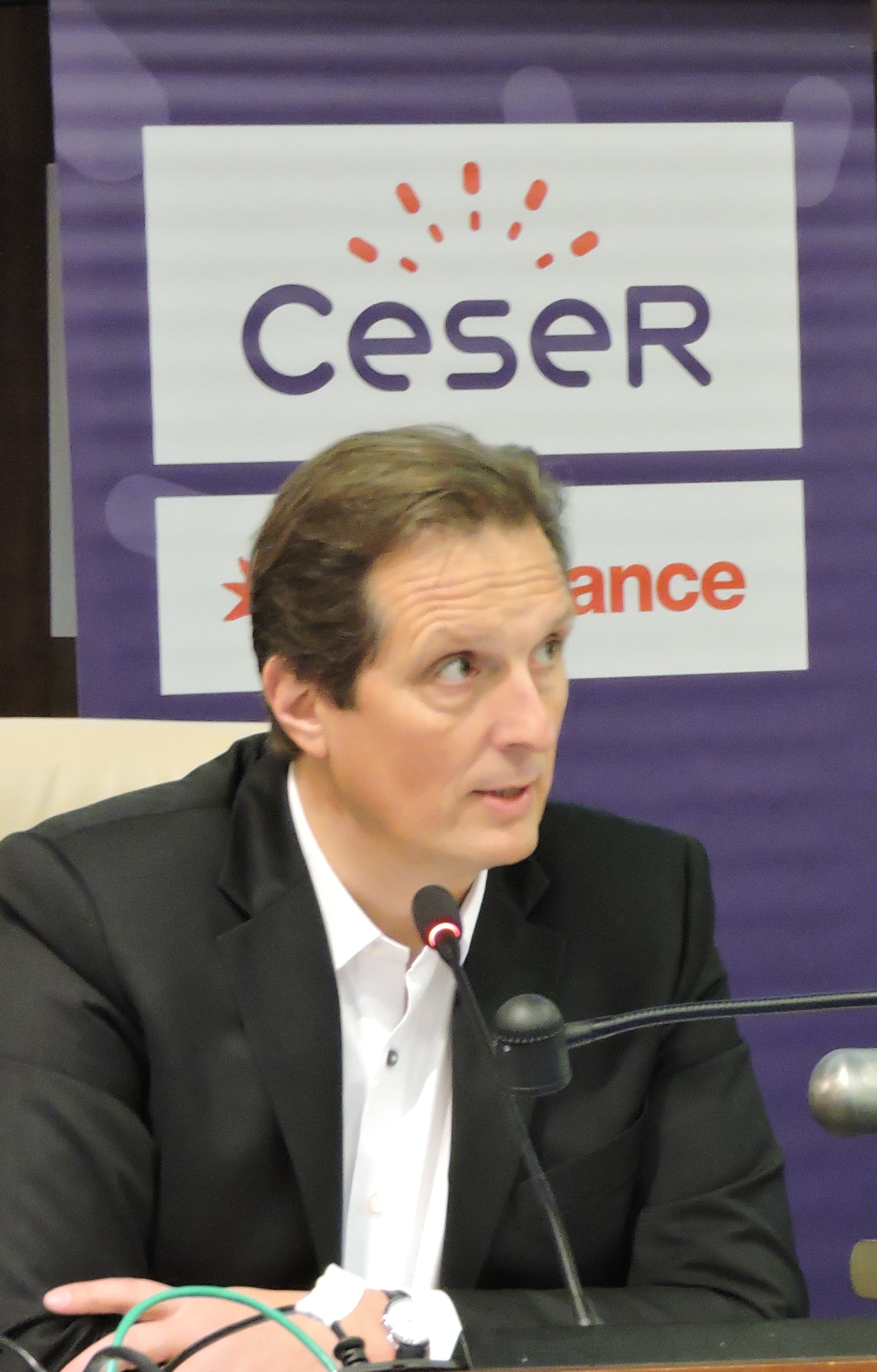 Jérôme CHARTIER, 1er vice-président du Conseil régional présente les orientations budgétaires 2018 au Ceser